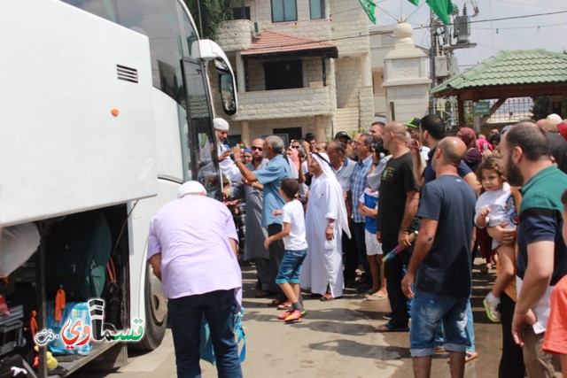 كفرقاسم -فيديو : حجا مبرور وسعيا مشكورا .. حجاج حافلة الحاج احمد الصوص تصل البلدة بسلام ودموع الفرح تغمر الجميع 